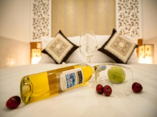 Golden Wind Hotel