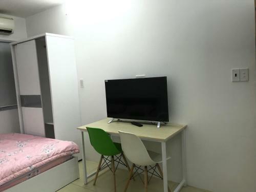 Smiley Apartment 3