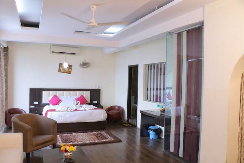 Hotel Anandam Resort