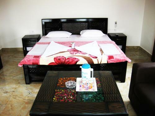 Hotel Bhandari Swiss Cottage