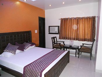 Hotel Amax Inn