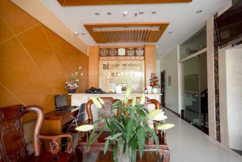 Binh Hung Hotel