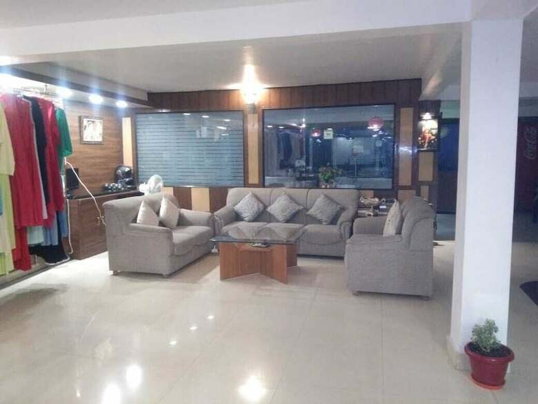 Hotel Ganesha Inn