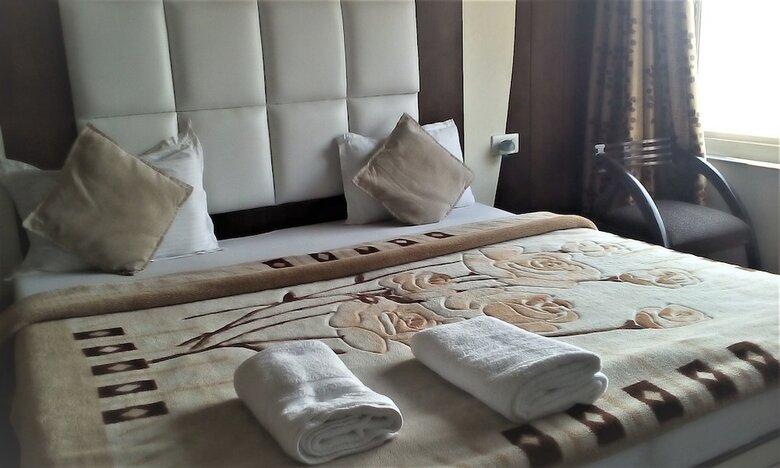 Hotel Ganesha Inn