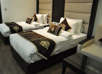 Hotel Pitrashish Pride