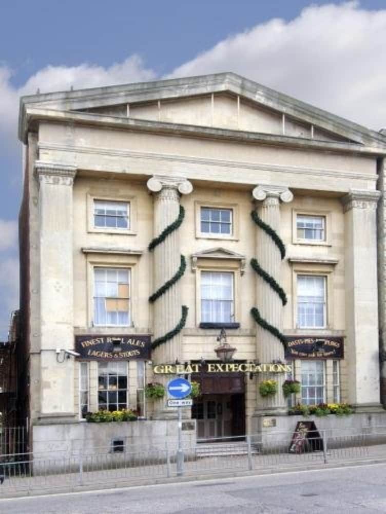 Hotel Great Expectations