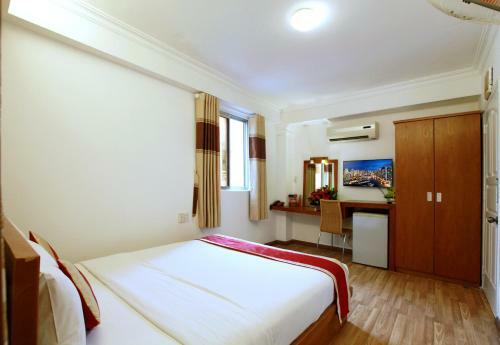 Lucky Star Hotel