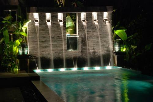 Hostal 4 House Residence