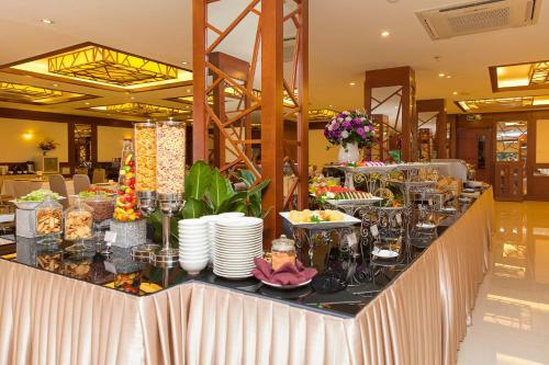 Vien Dong Hotel