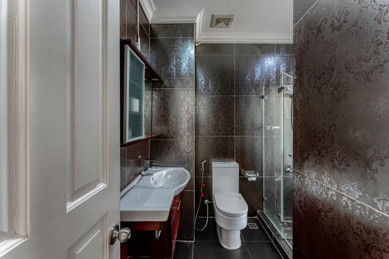 Happy Land Hotel