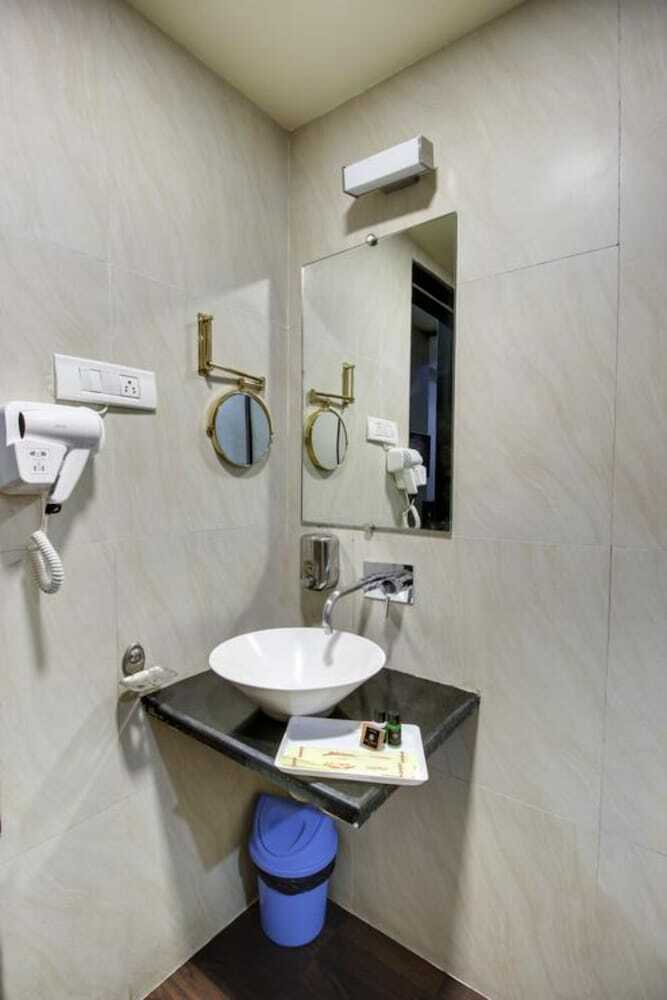 Hotel Sai Miracle
