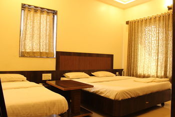 Hotel Sai Ramanand