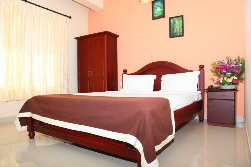 Hotel Mintflower Residency
