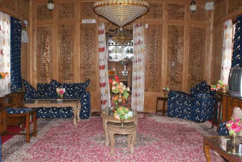 New Bul Bul Houseboat