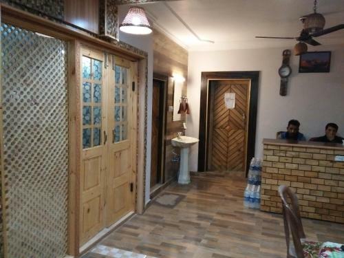 Hotel Kashmir Inn