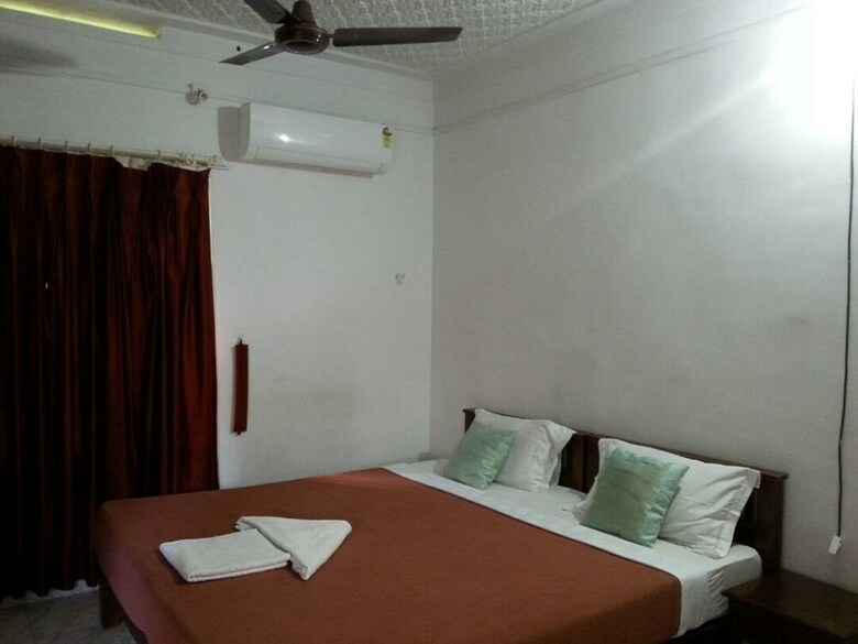 Hotel Stay Melody