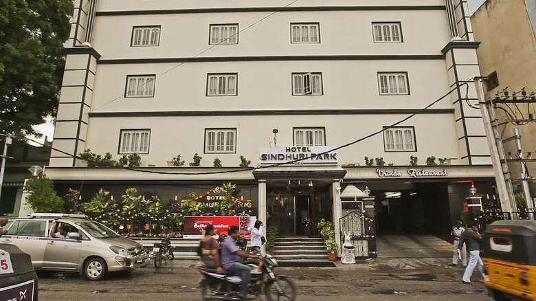 Hotel Sindhuri Park