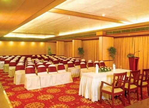 Hotel Classic Sarovar Portico Trivandrum