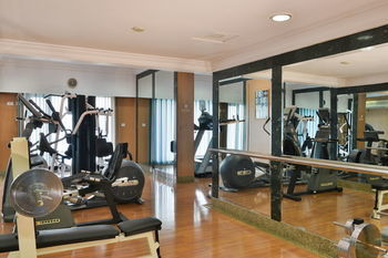 The Gateway Hotel Akota