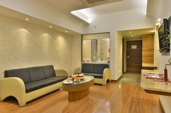 The Gateway Hotel Akota