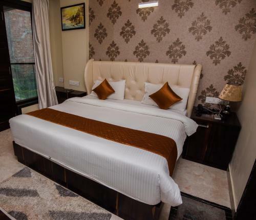 Hotel Heritage Inn