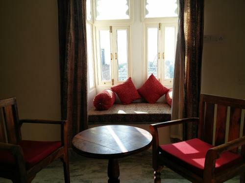Bed & Breakfast Hotel Pratap Bhawan