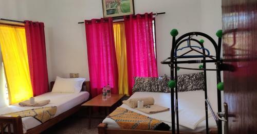 Hostal Paradise Beach Resort
