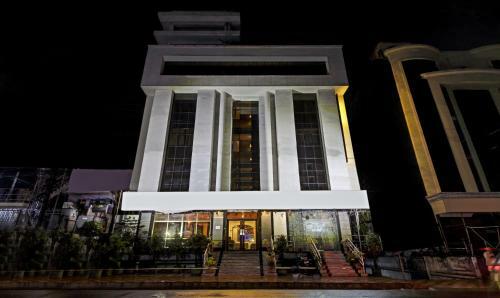 Hotel Saaket Residency