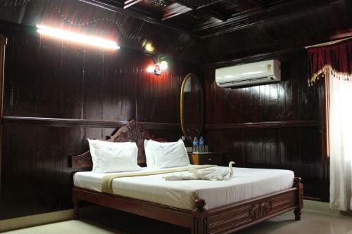Hotel Black Beach Resort