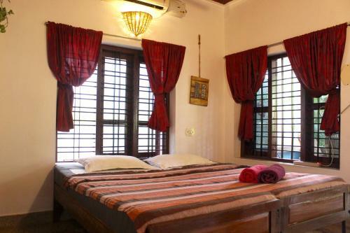 Hostal Keratheeram Beach Resort