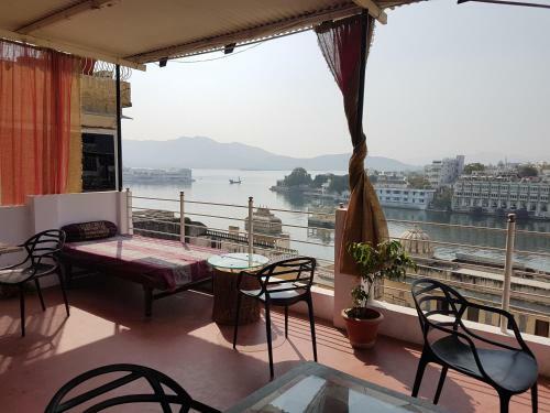 Hostal Devi Vilas Guest House
