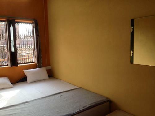 Hostal Paradise Inn Guest House