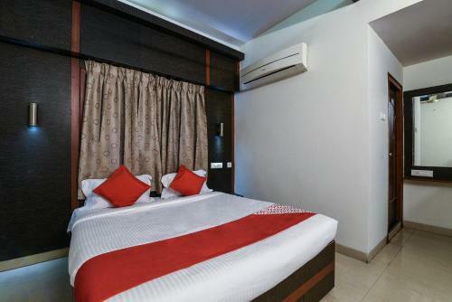 Hotel Blue Moon