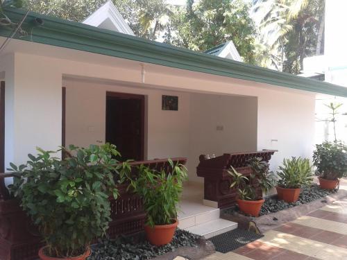 Hotel Raja Park Beach Resort