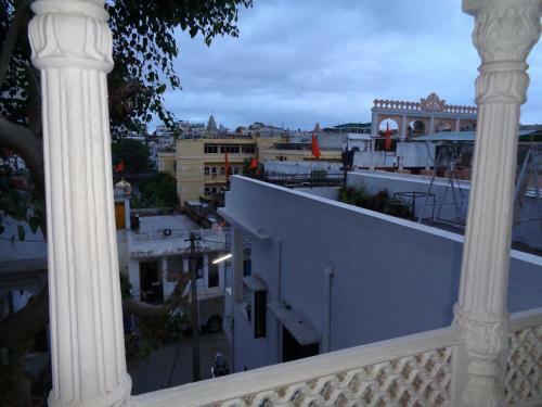 Hostal The Royal Lake View Villa