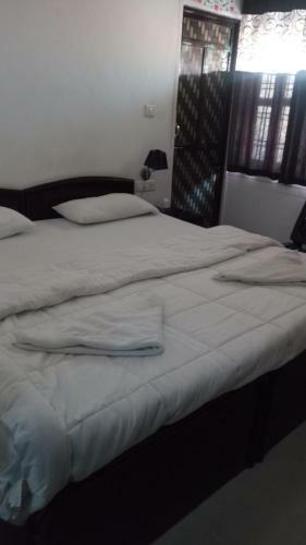 Hostal The Royal Lake View Villa