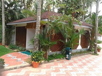 Hotel Akhil Beach Resort