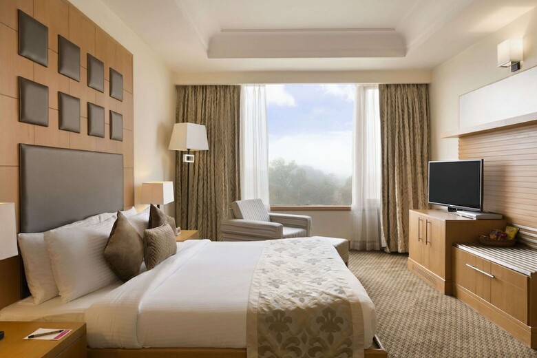 Hotel Ramada Plaza Jhv