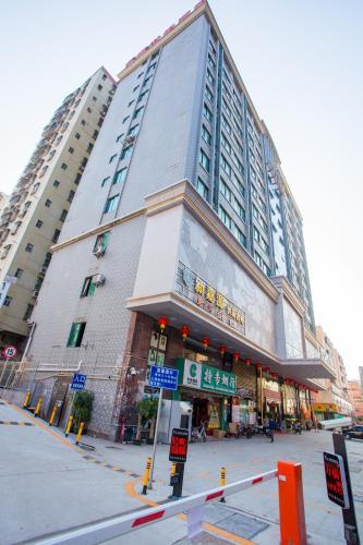 Wanfu Century Hotel