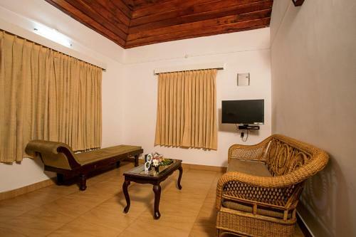 Hotel Crescent Residency