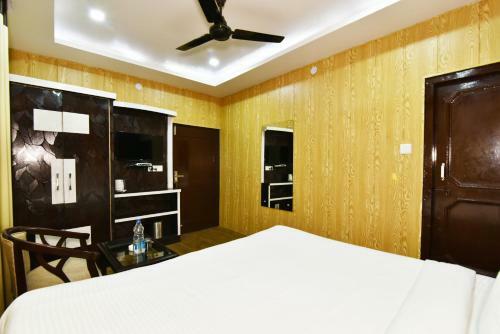 Hostal Surbhi Guest House