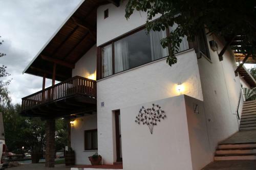 Hostal Hilltop Guest House