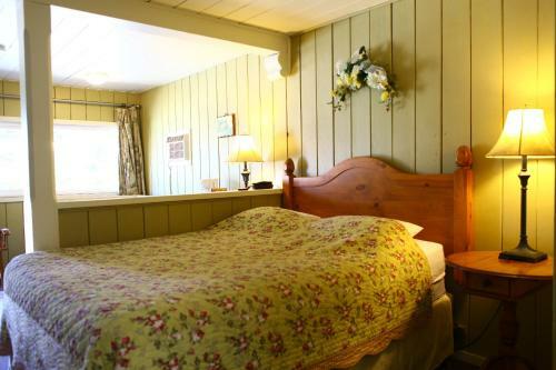 Swiss Chalets Motel