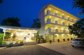 Hotel Charn Residence