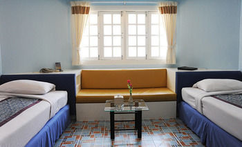 Bangsaen Villa Hotel