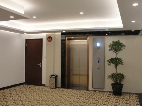 Royal Holiday Hotel