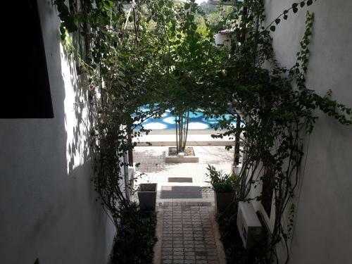 Shoba Travellers Tree Villas