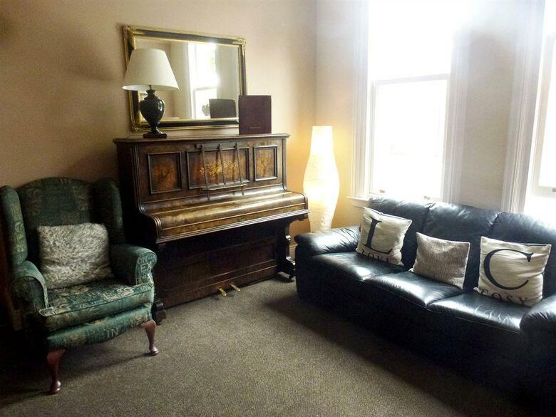 Hotel Egans House