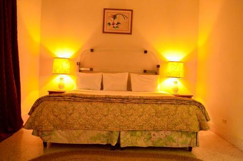 Hotel Sahara Dela Mer Inn