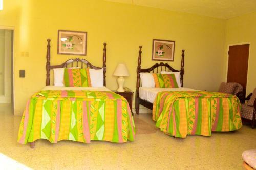 Hotel Sahara Dela Mer Inn